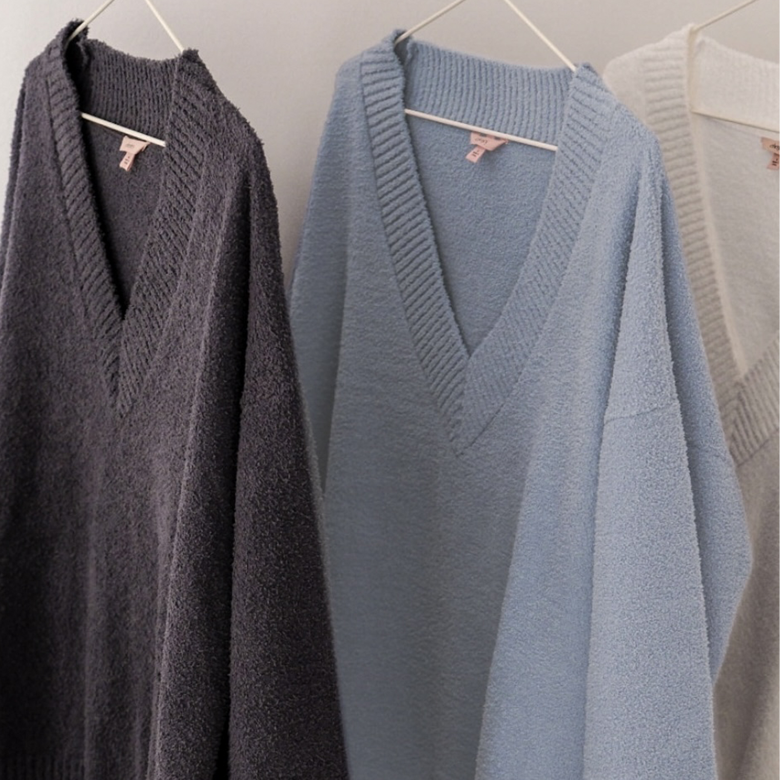 Recycled Boucle Boyfriend Oversized V-Neck Sweater – The Gold Parrot