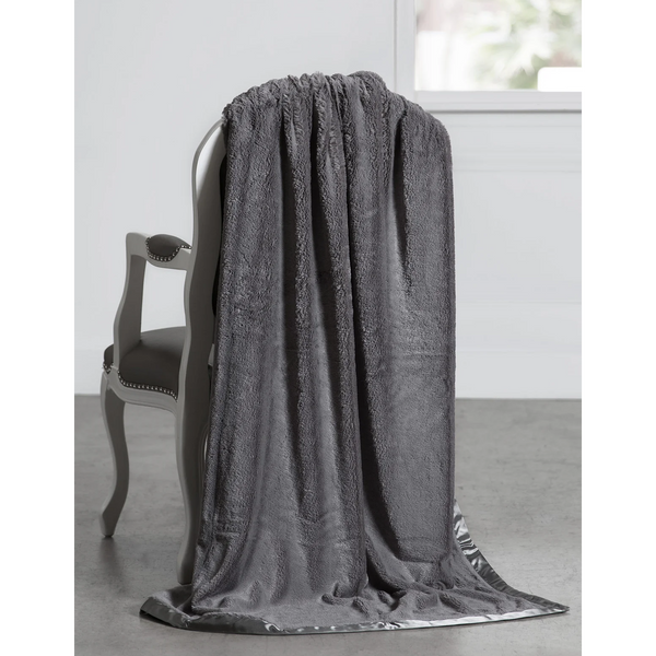 Luxe™ Throw