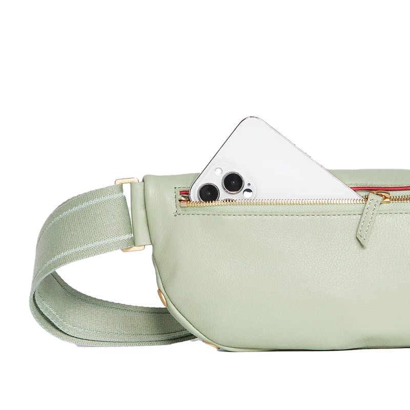 Charles Crossbody Med